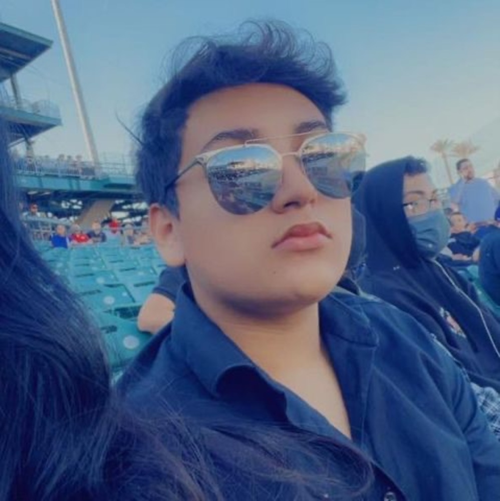 Meet your Posher, Adan